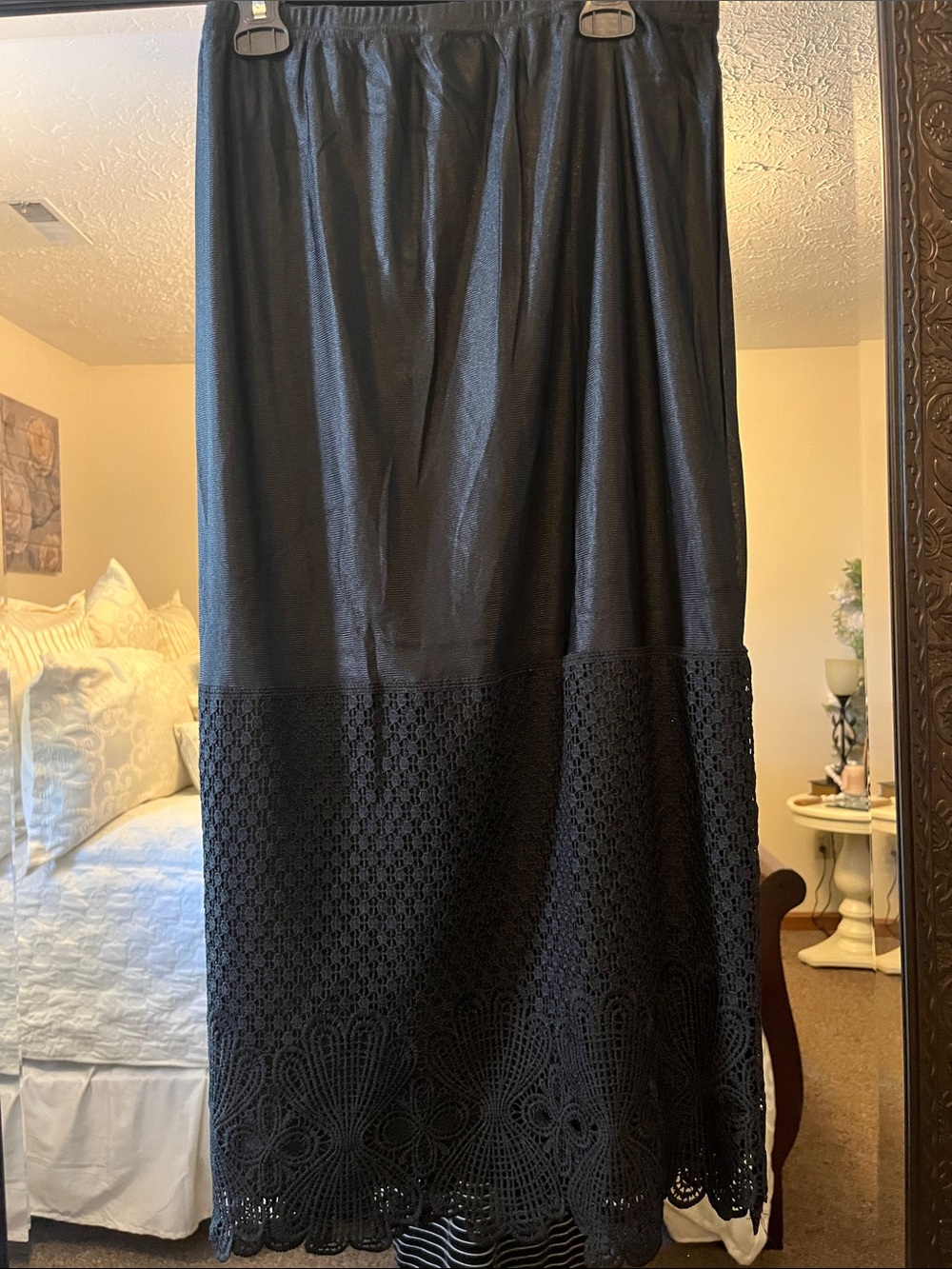 Nuggles XL Crochet lace Slip extender 31"